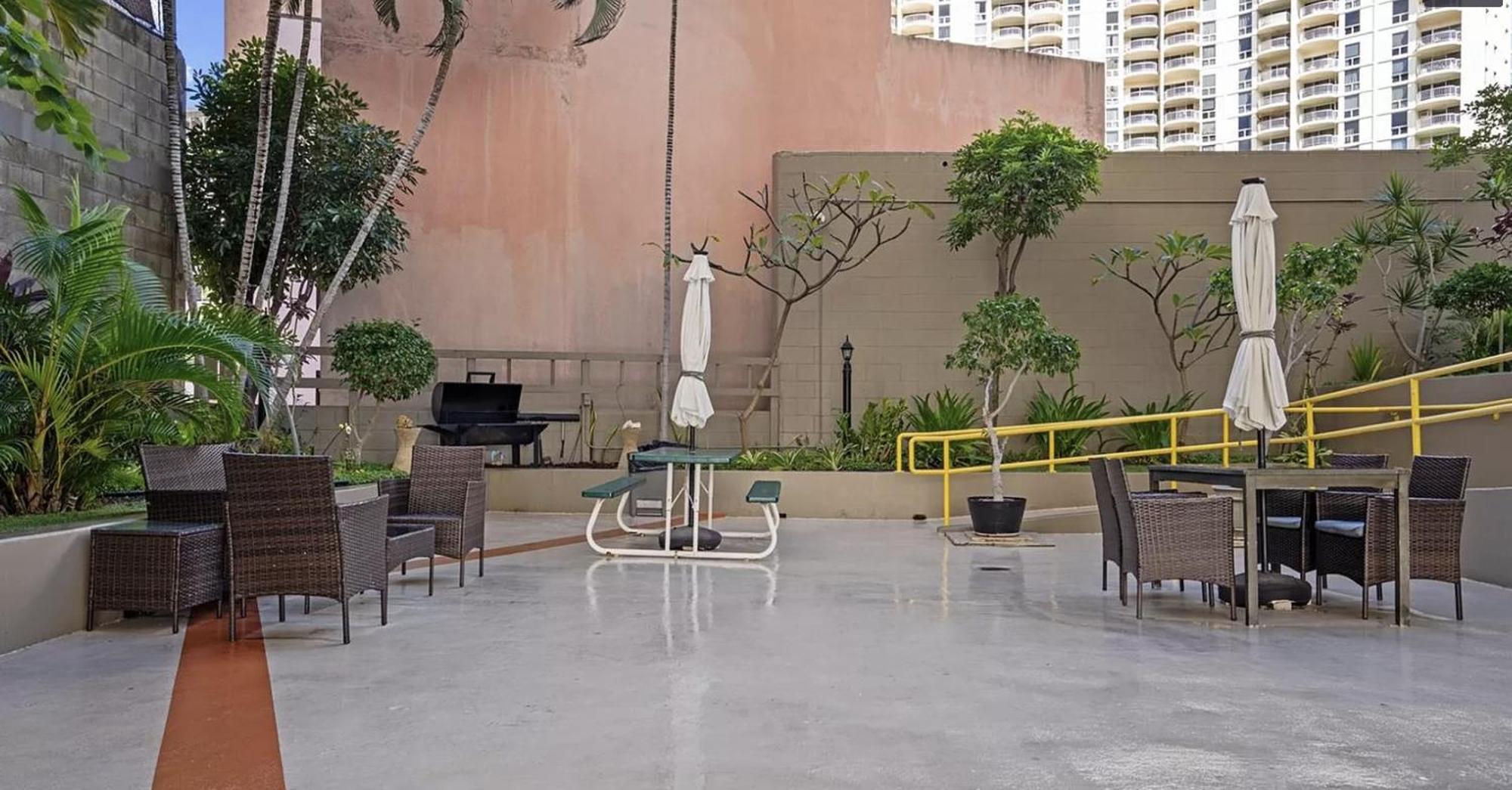 Gem Of Waikiki At Inn On The Park Honolulu Eksteriør bilde