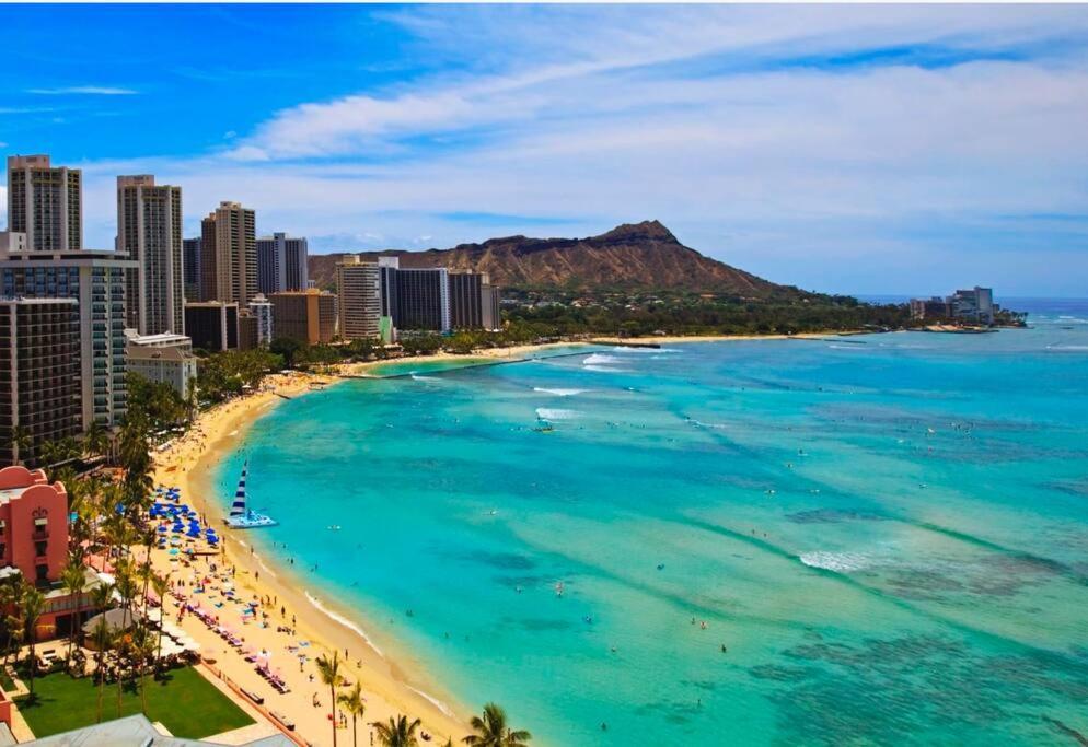 Gem Of Waikiki At Inn On The Park Honolulu Eksteriør bilde